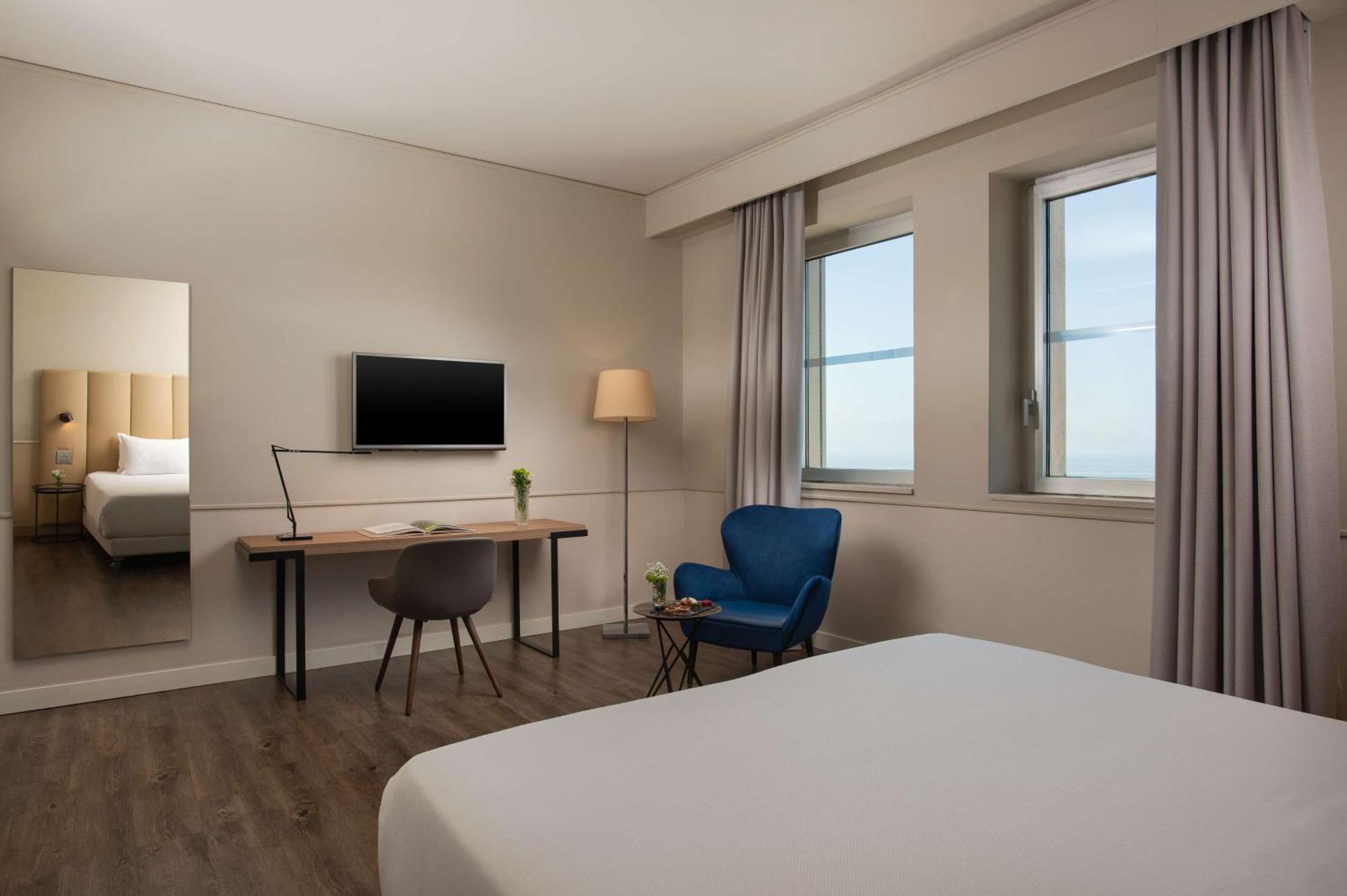 Nh Napoli Panorama Hotel Luaran gambar